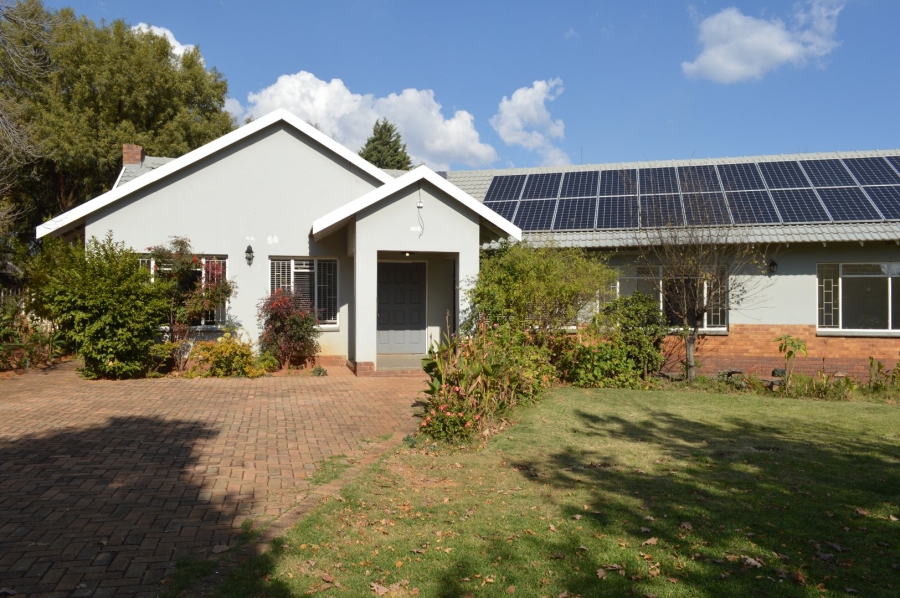To Let Commercial Property for Rent in Flamwood North West